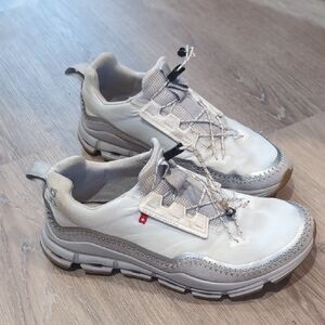 On Running Kamazawa cloudaway Cream and Gray Sneakers